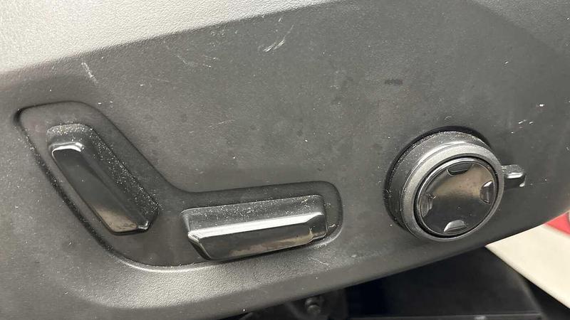 Used Volvo XC60 2025 for sale - 77152122: Photo 28