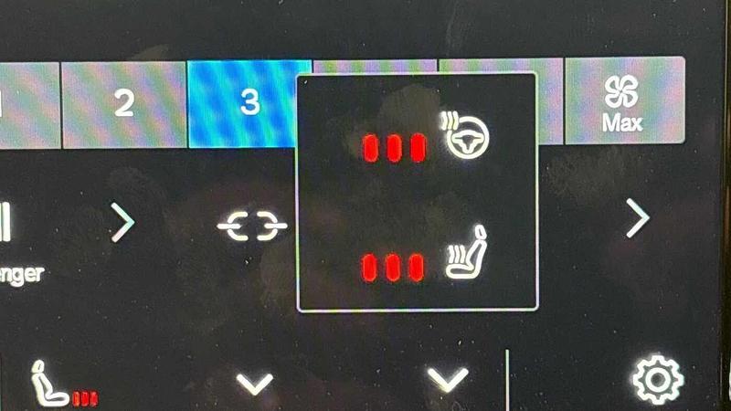 Used Volvo XC60 2025 for sale - 77152122: Photo 41