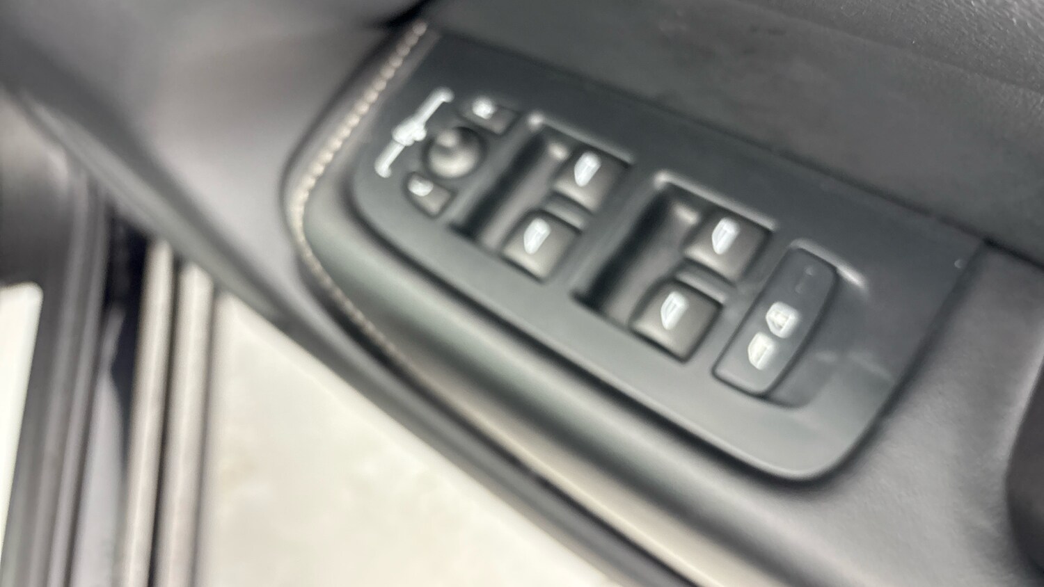 Used Volvo XC60 2025 for sale - 77603122: Photo 17