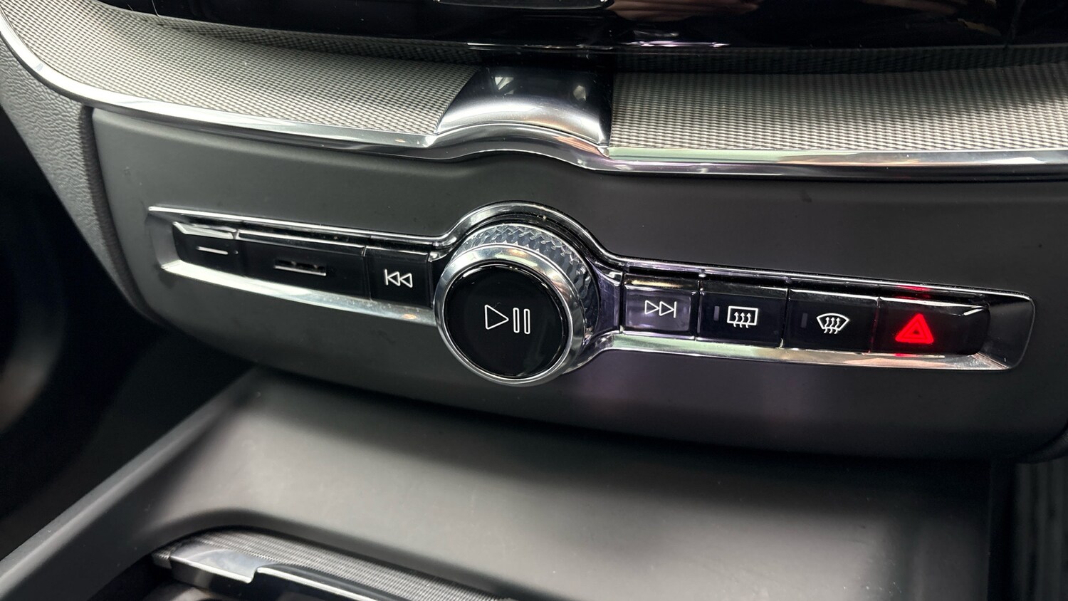 Used Volvo XC60 2025 for sale - 77603122: Photo 32