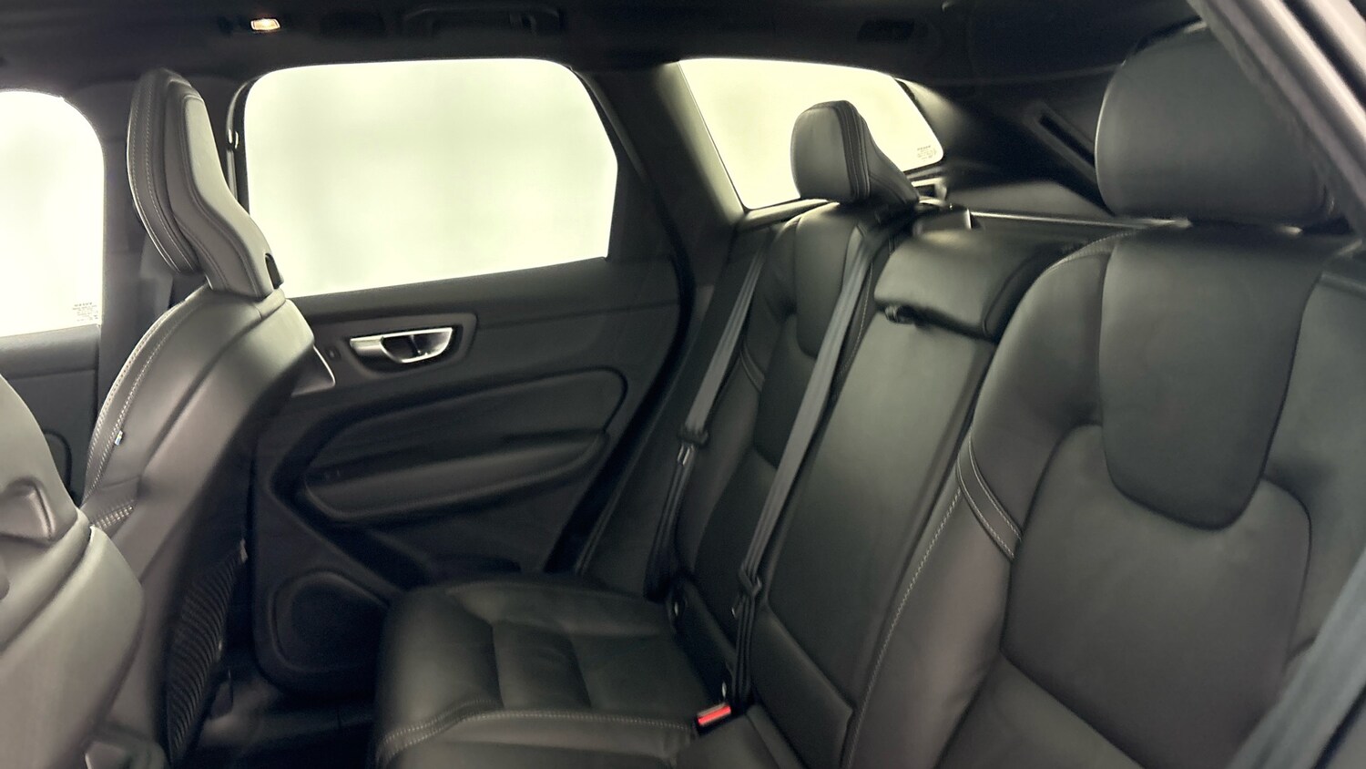 Used Volvo XC60 2025 for sale - 77603122: Photo 38