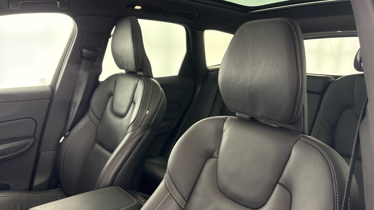 Used Volvo XC60 2025 for sale - 77603122: Photo 39