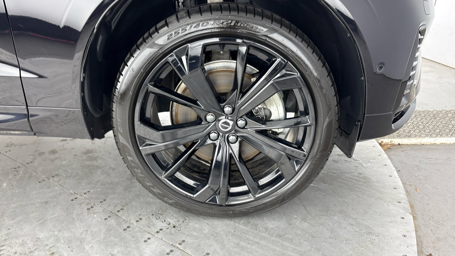 Used Volvo XC60 2025 for sale - 77603122: Photo 5