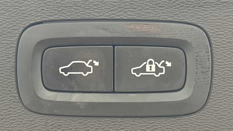 Used Volvo C40 2022 for sale - 76895610: Photo 19