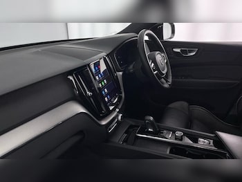 Used Volvo XC60 2022 for sale - 76312575: Photo