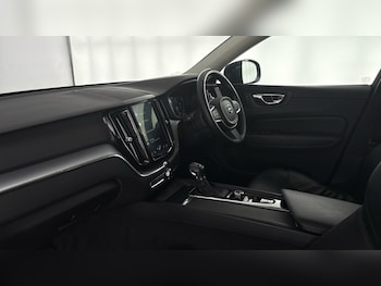 Used Volvo XC60 2018 for sale - 78081183: Photo