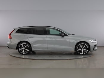 Used Volvo V60 2025 for sale - 78596510: Photo