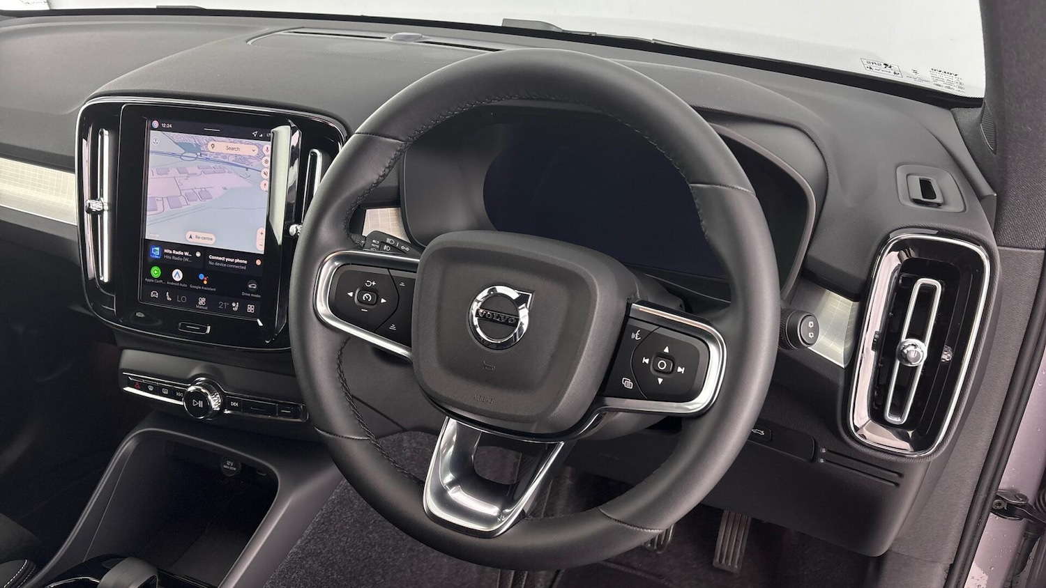 Used Volvo XC40 2025 for sale - 77791246: Photo 10