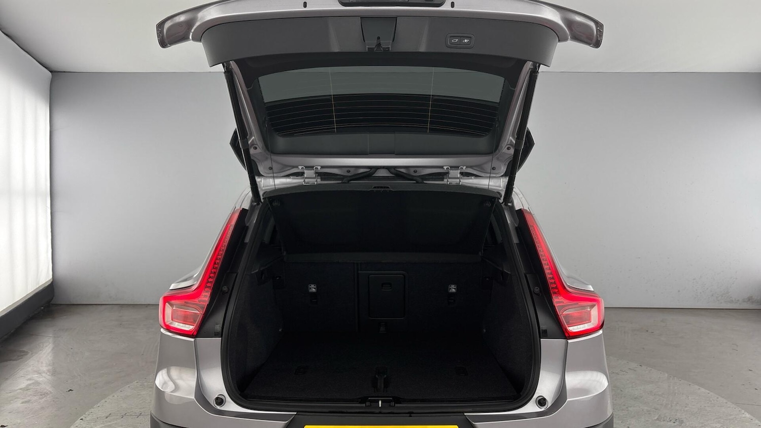 Used Volvo XC40 2025 for sale - 77791246: Photo 12