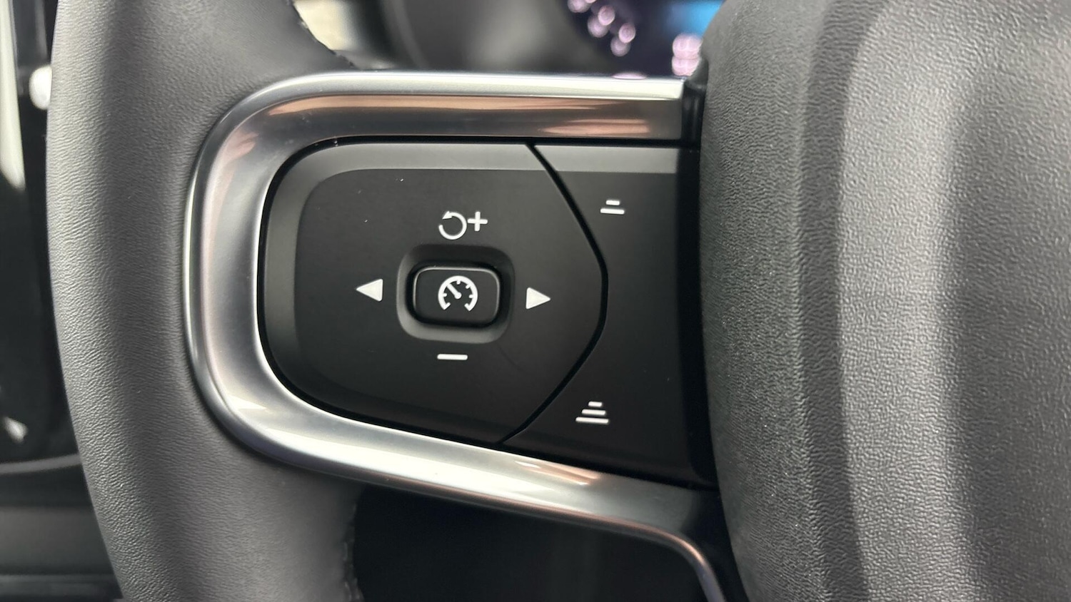 Used Volvo XC40 2025 for sale - 77791246: Photo 19