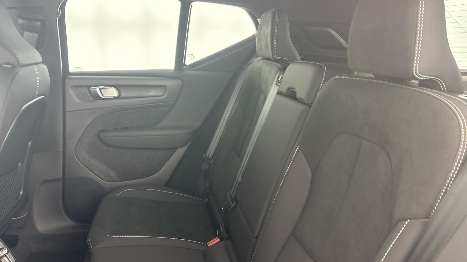 Used Volvo XC40 2025 for sale - 77791246: Photo 28