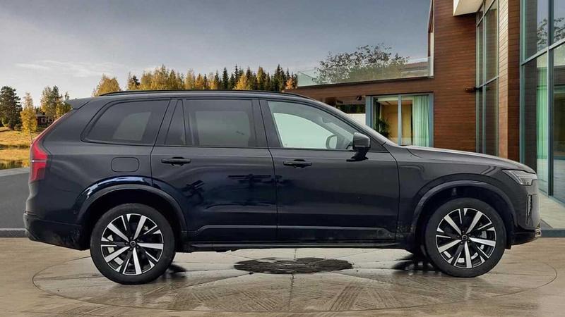 Used Volvo XC90 2025 for sale - 77301240: Photo 2