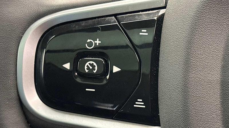 Used Volvo XC90 2025 for sale - 77301240: Photo 31