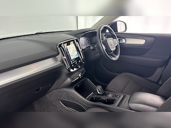 Used Volvo XC40 2021 for sale - 78670584: Photo