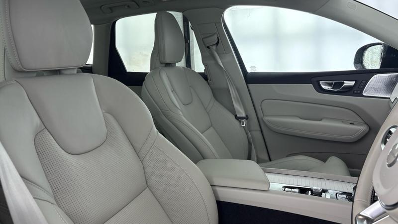 Used Volvo XC60 2025 for sale - 77128224: Photo 16