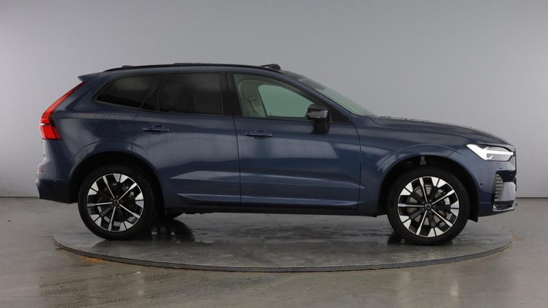 Used Volvo XC60 2025 for sale - 77128224: Photo 4