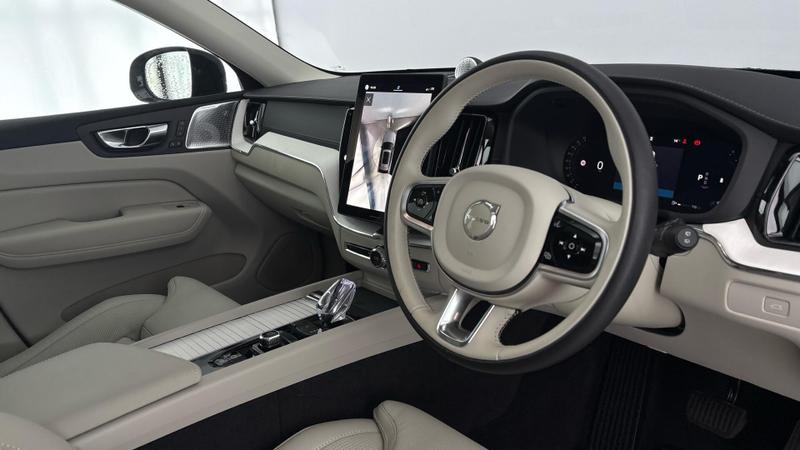 Used Volvo XC60 2025 for sale - 77128224: Photo 6