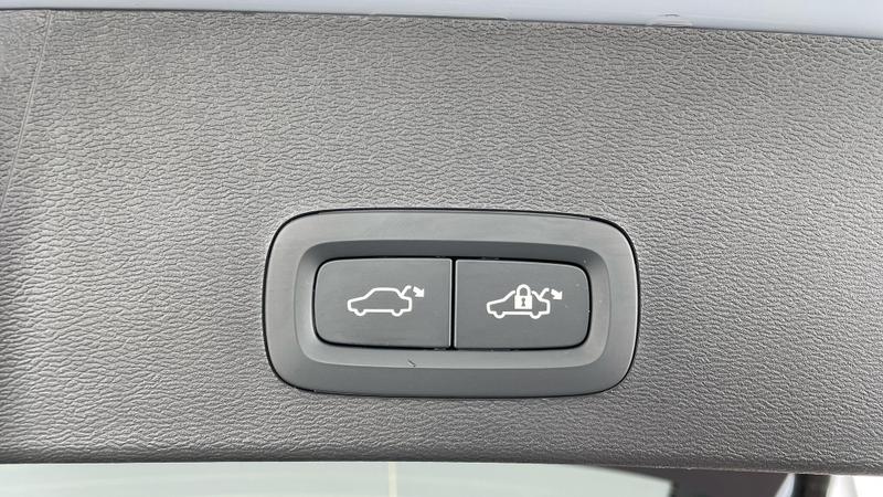 Used Volvo XC40 2025 for sale - 76508261: Photo 16