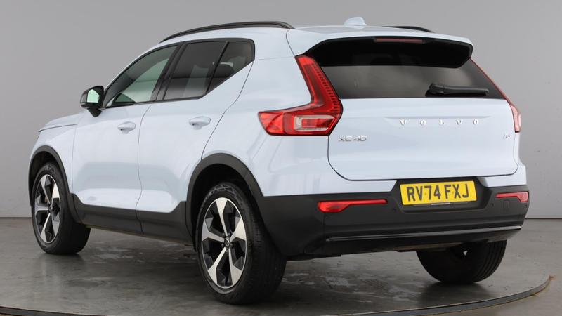 Used Volvo XC40 2025 for sale - 76508261: Photo 3