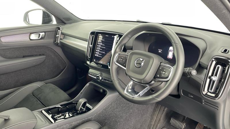 Used Volvo XC40 2025 for sale - 76508261: Photo 6