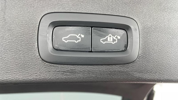 Used Volvo XC40 2024 for sale - 75561490: Photo 25
