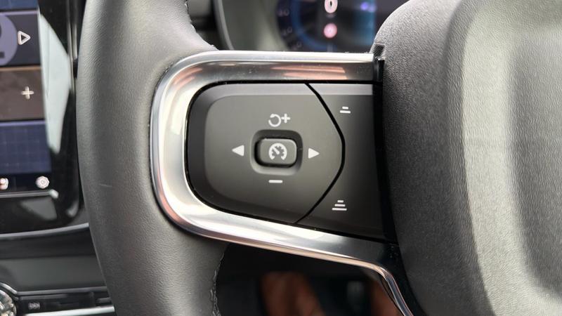 Used Volvo XC40 2024 for sale - 75561490: Photo 42