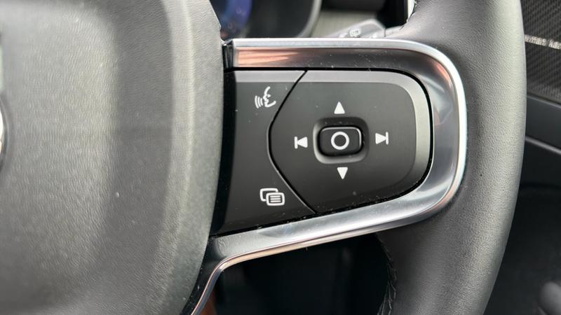 Used Volvo XC40 2024 for sale - 75561490: Photo 43