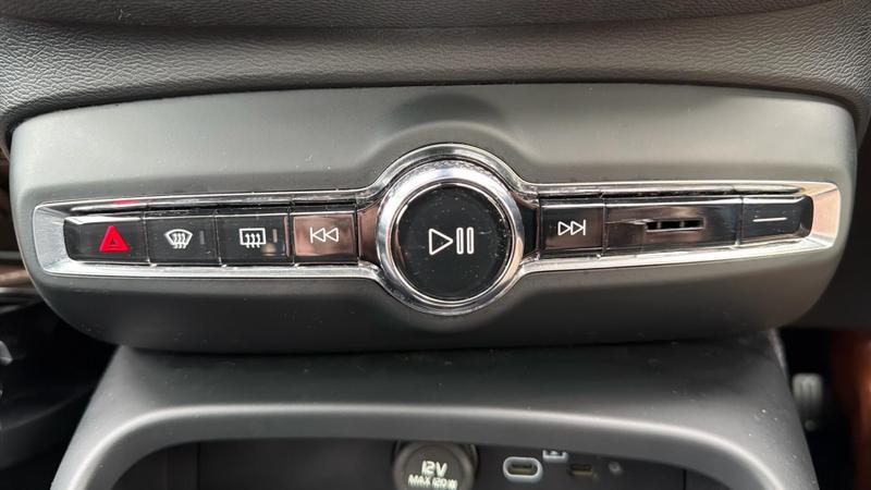 Used Volvo XC40 2024 for sale - 75561490: Photo 50