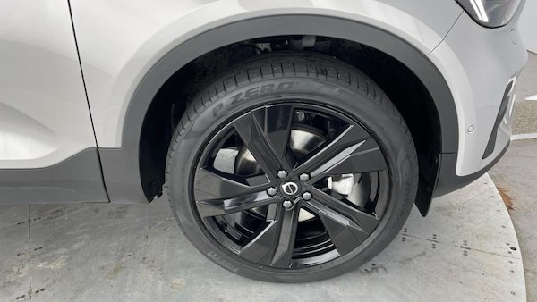 Used Volvo XC40 2024 for sale - 75561490: Photo 5
