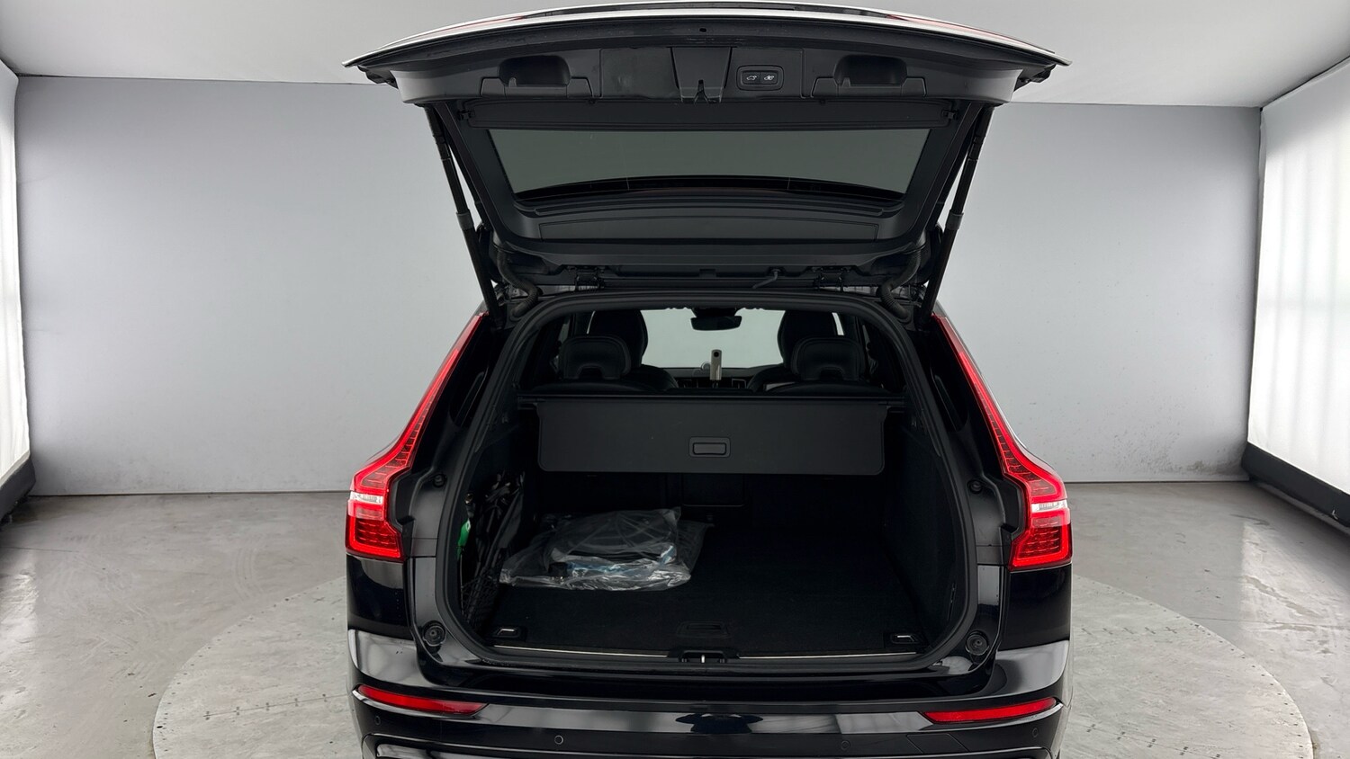 Used Volvo XC60 2025 for sale - 77603235: Photo 13