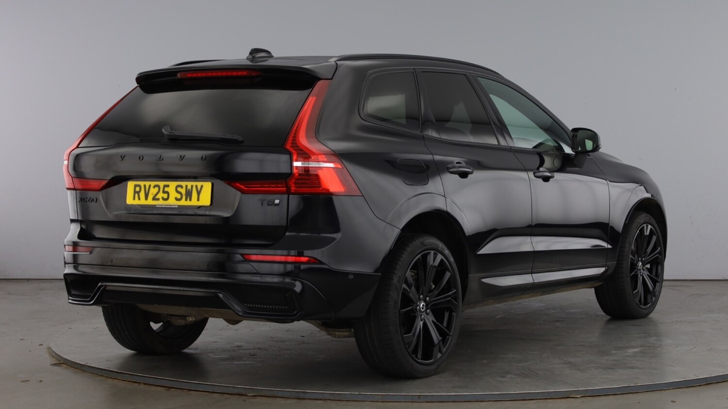 Used Volvo XC60 2025 for sale - 77603235: Photo 16