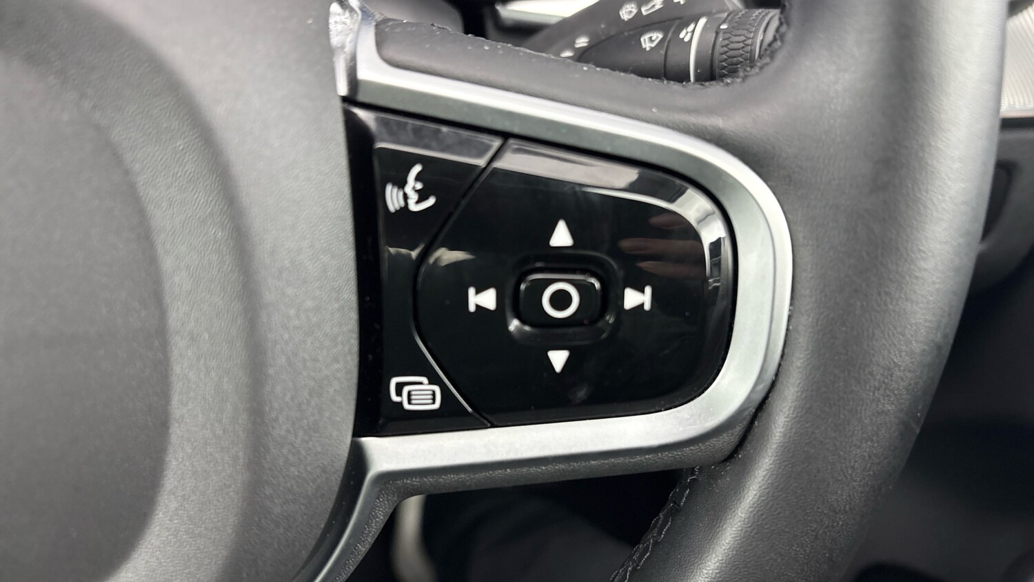 Used Volvo XC60 2025 for sale - 77603235: Photo 24