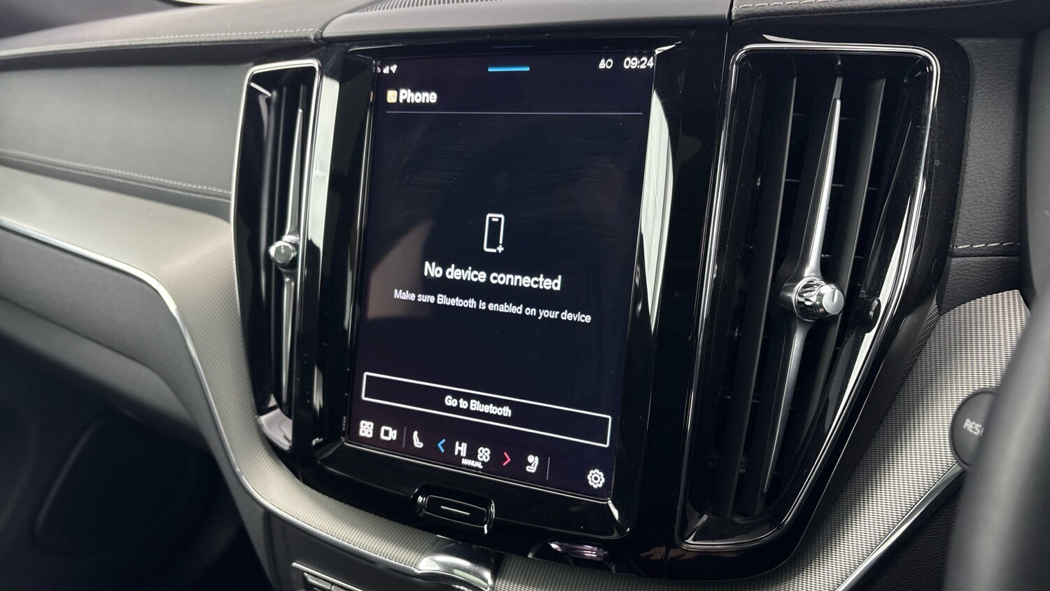 Used Volvo XC60 2025 for sale - 77603235: Photo 35