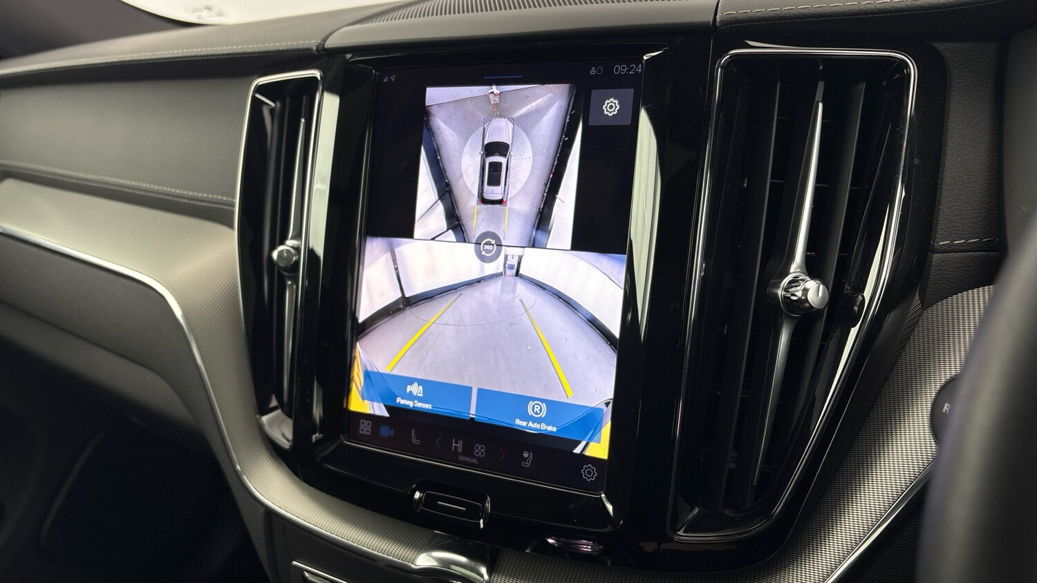 Used Volvo XC60 2025 for sale - 77603235: Photo 36