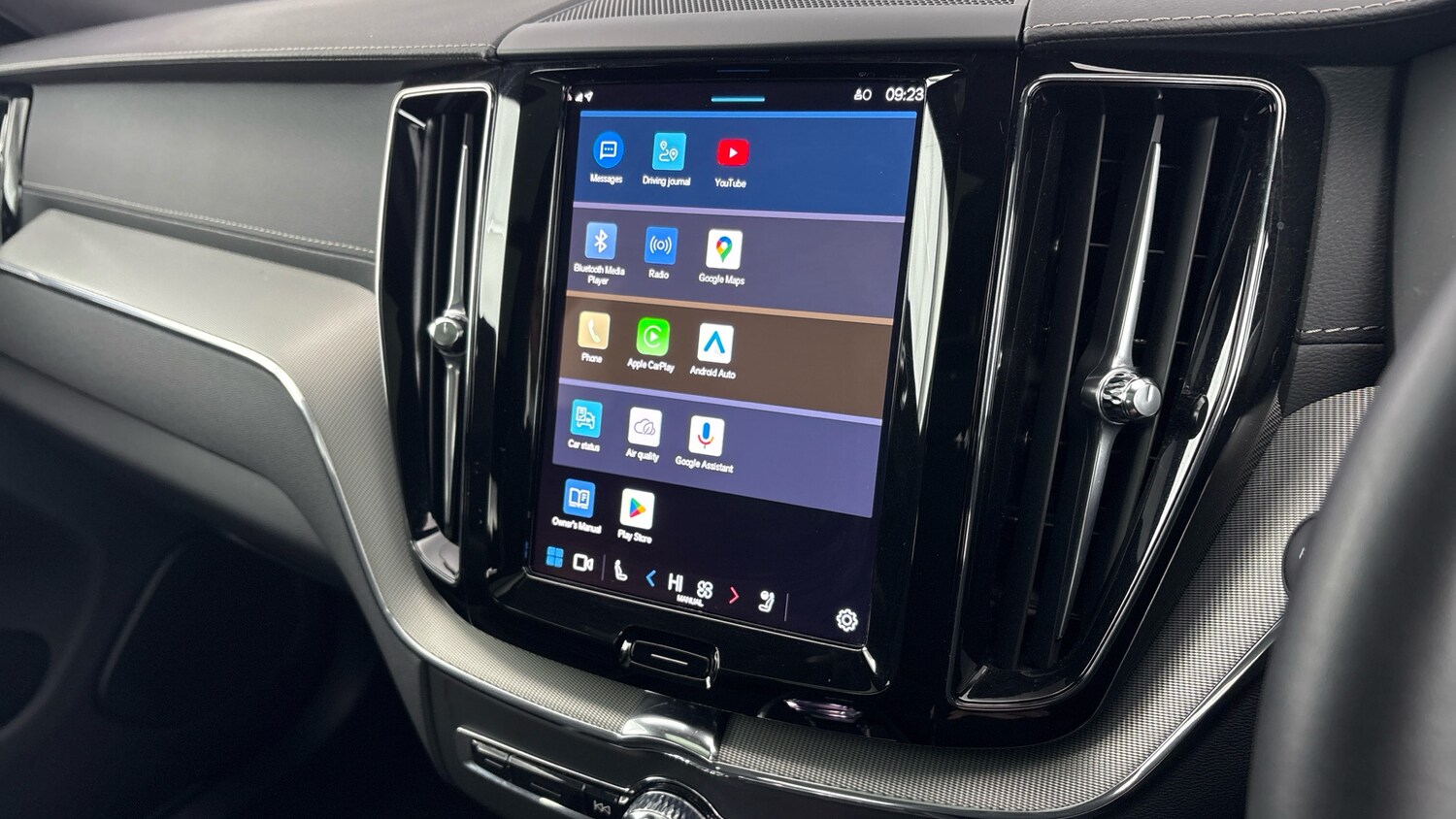 Used Volvo XC60 2025 for sale - 77603235: Photo 8