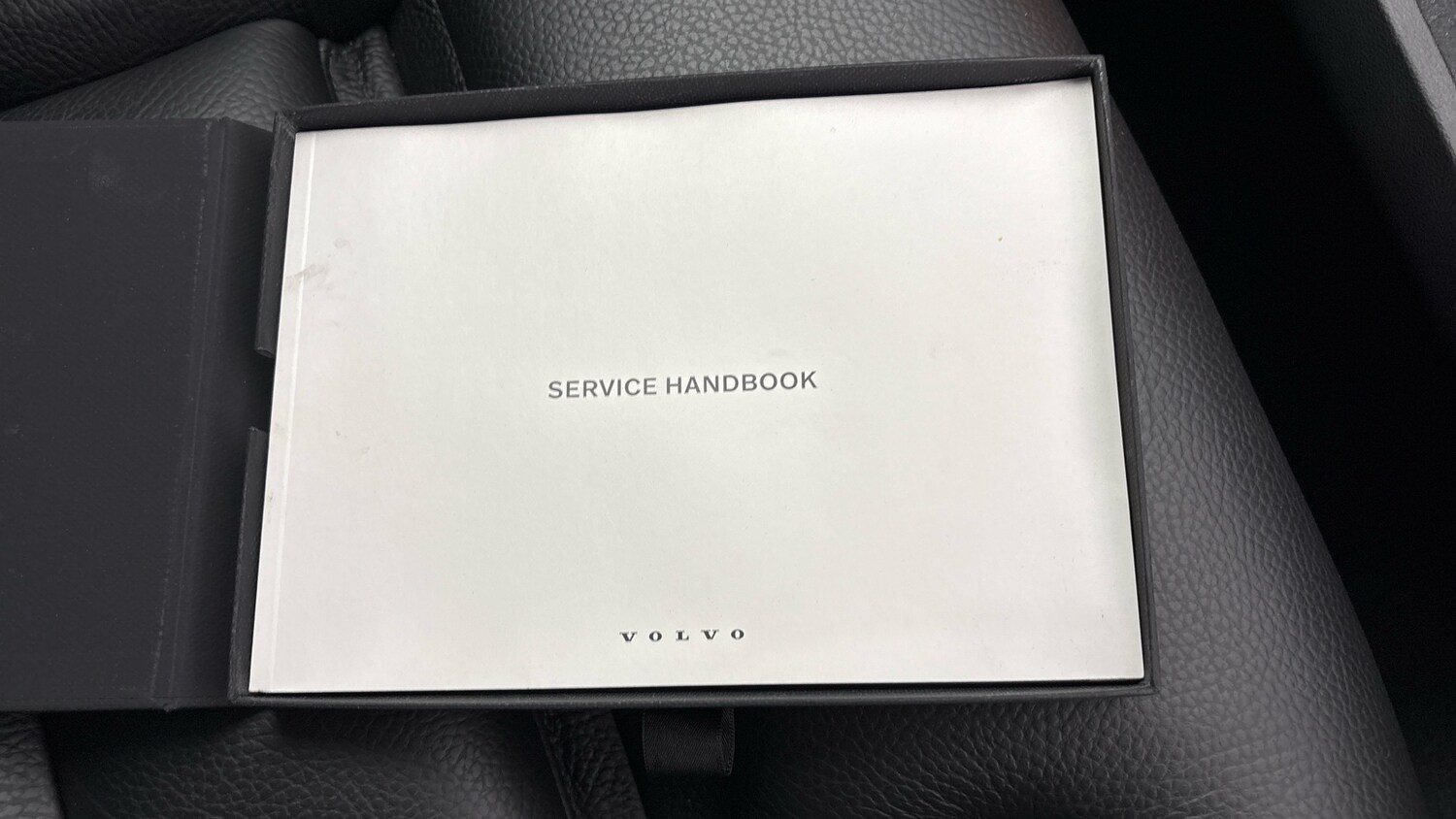 Used Volvo XC60 2022 for sale - 77603240: Photo 14