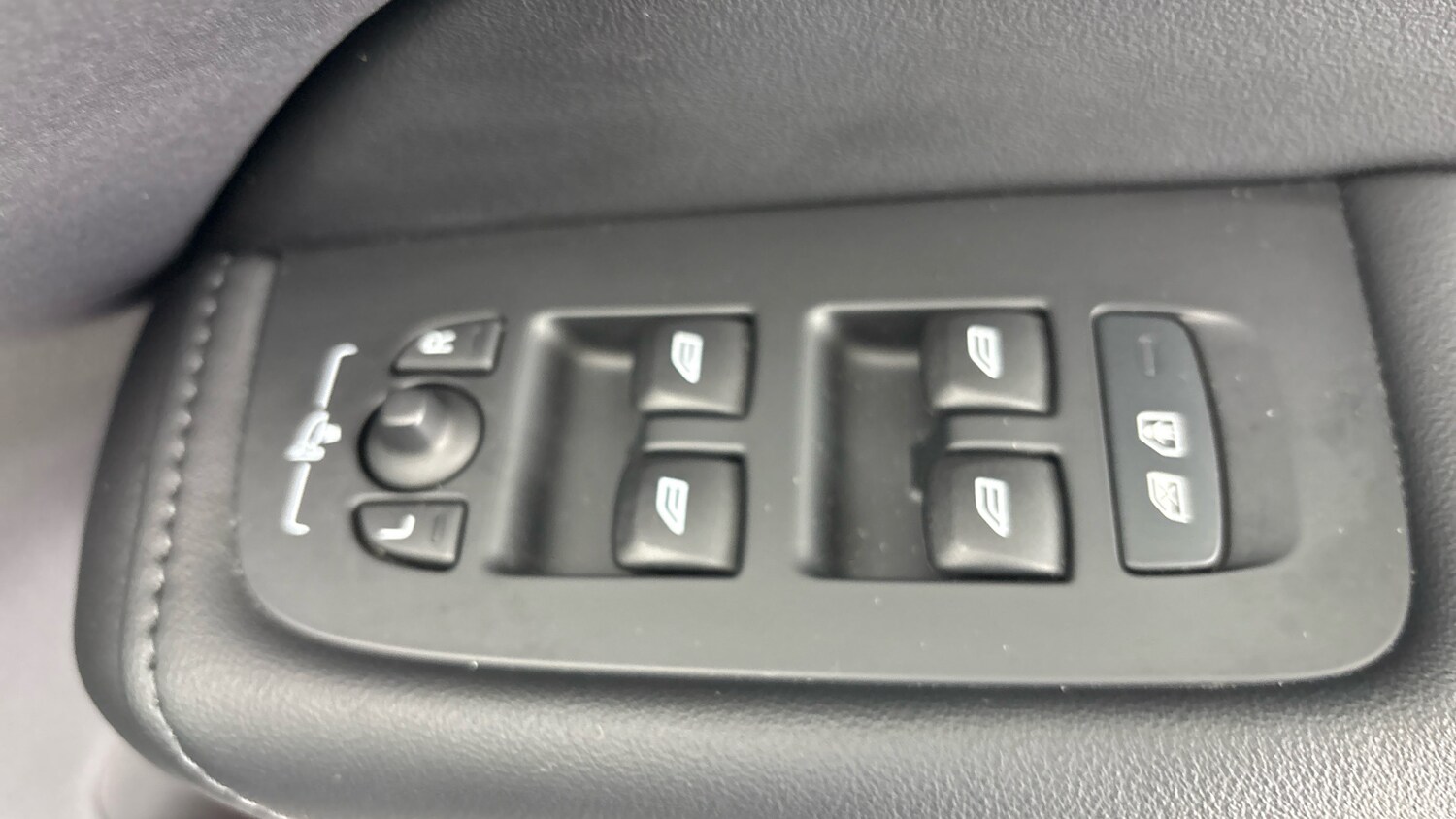 Used Volvo XC60 2022 for sale - 77603240: Photo 19