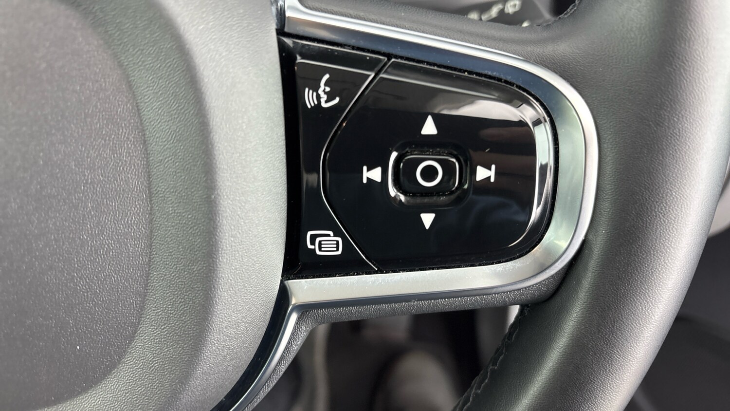 Used Volvo XC60 2022 for sale - 77603240: Photo 23