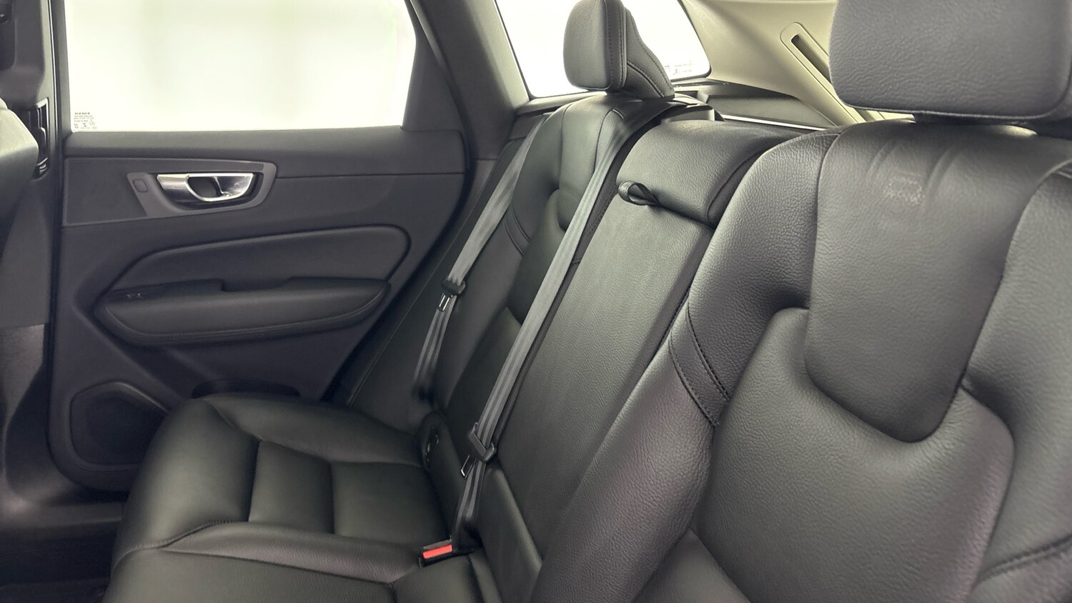 Used Volvo XC60 2022 for sale - 77603240: Photo 36