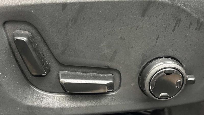 Used Volvo XC60 2025 for sale - 77381661: Photo 28