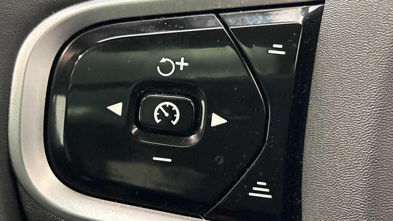 Used Volvo XC60 2025 for sale - 77381661: Photo 31