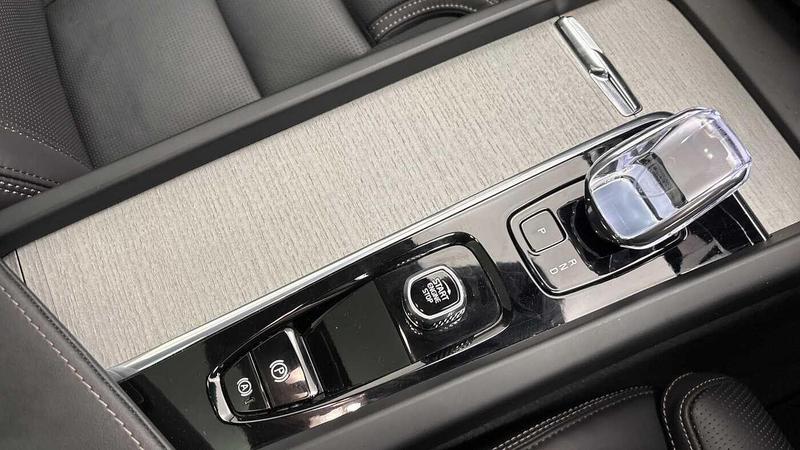 Used Volvo XC60 2025 for sale - 77381661: Photo 32