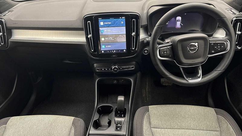 Used Volvo XC40 2023 for sale - 77301236: Photo 10