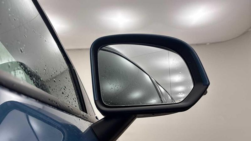 Used Volvo XC40 2023 for sale - 77301236: Photo 19