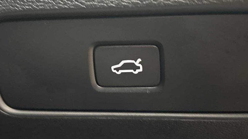 Used Volvo XC40 2023 for sale - 77301236: Photo 26