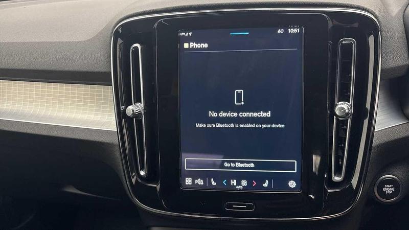 Used Volvo XC40 2023 for sale - 77301236: Photo 34