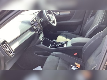 Used Volvo XC40 2024 for sale - 75446132: Photo