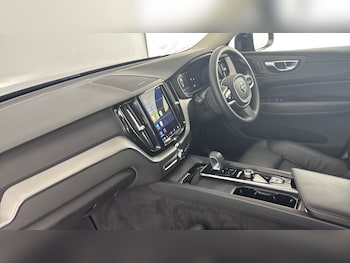 Used Volvo XC60 2023 for sale - 77603262: Photo