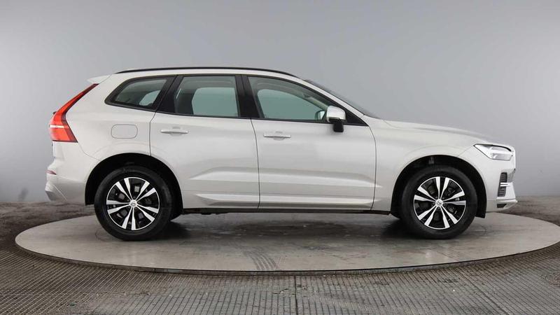 Used Volvo XC60 2021 for sale - 76631245: Photo 2