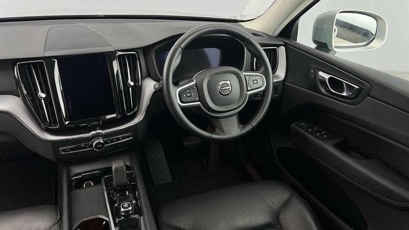 Used Volvo XC60 2021 for sale - 76631245: Photo 8